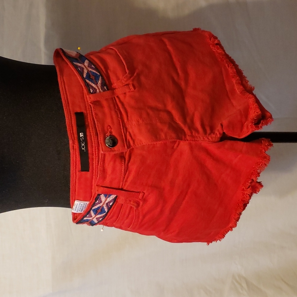 Red short shorts